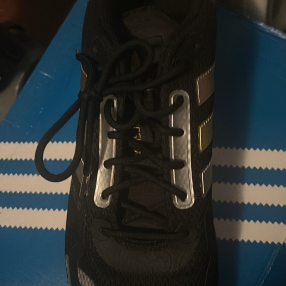 Adidas new/like new sneakers  size 11.5-12 men